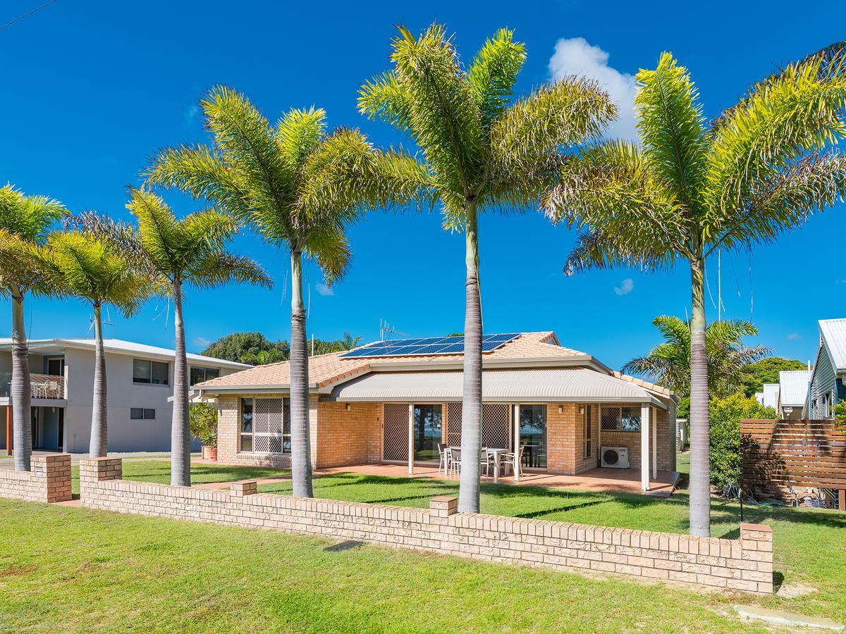 Nrma Woodgate Beach Holiday Park Hotel Exterior photo