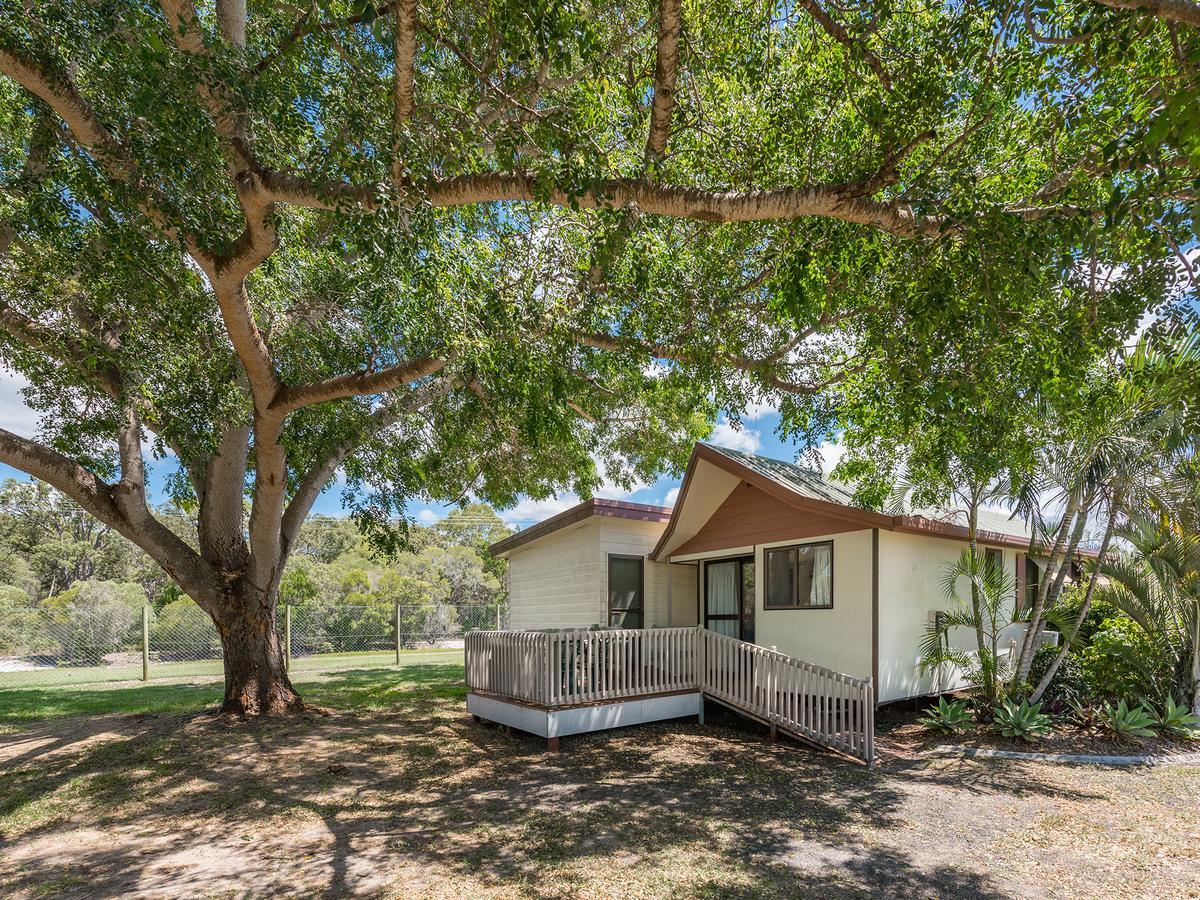 Nrma Woodgate Beach Holiday Park Hotel Exterior photo